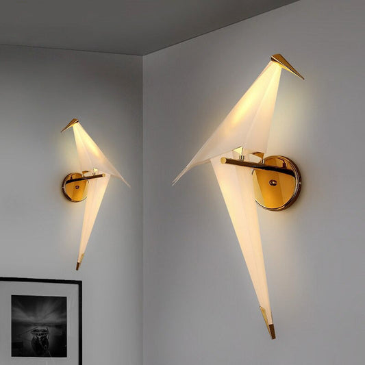 Bird Design Bedside Lamp in White and Gold Modern Style